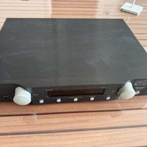 Mark Levinson 320S
